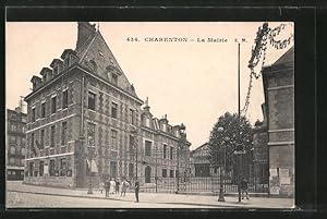 Carte postale Charenton, la Mairie, vue de Hôtel de Ville