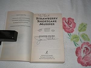Imagen del vendedor de Strawberry Shortcake Murder : Signed a la venta por SkylarkerBooks