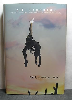 Imagen del vendedor de Exit, Pursued by a Bear a la venta por West Side Books