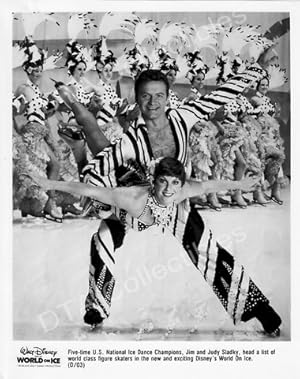 Seller image for DISNEY'S WORLD ON ICE-1980s-JIM-JUDY SLADKY-PROMO PHOTO FN for sale by DTA Collectibles