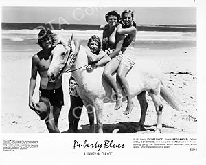 Imagen del vendedor de PUBERTY BLUES-1981-GEOFF RHOE-NELL SCHOFIELD-B&W STILL FN a la venta por DTA Collectibles