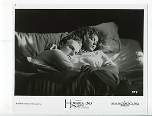 Bild des Verkufers fr Howards End-8x10-Promo Still-Sam West-Nicola Duffet-Drama-Romance zum Verkauf von DTA Collectibles