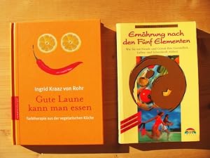 Bild des Verkufers fr Zwei Bcher: 1. Gute Laune kann man essen. Farbtherapie aus der vegetarischen Kche ; 2. Ernhrung nach den fnf Elementen : wie sie mit Freude und Genuss ihre Gesundheit, Liebes- und Lebenskraft strken zum Verkauf von Versandantiquariat Manuel Weiner