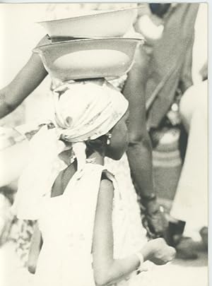 Immagine del venditore per Afrique. Types, cca. 1950 venduto da photovintagefrance