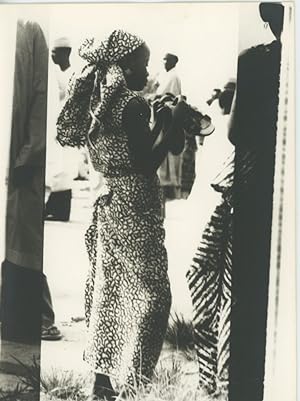 Immagine del venditore per Afrique. Scènes et types, cca. 1950 venduto da photovintagefrance