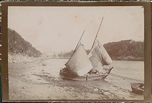 Une barque dans le vent