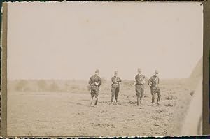 Photographie militaire, Officiers prenant la pose