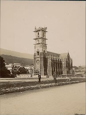 France, Eglise pendant la construction