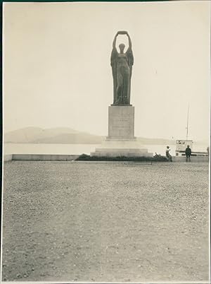 Italia, Lago Maggiore, Intra (Verbania), Monumento ai morti