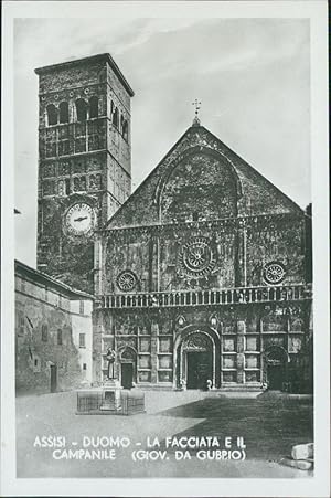 Italia, Assisi, Duomo, La Facciata e il Campanile