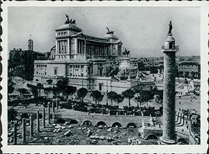 Italia, Roma, Monumento a Vittorio Emanuele II e il Foror Trajano