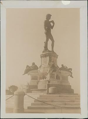 Italia, Firenze, Piazza Michelangiolo. Statua di Davide