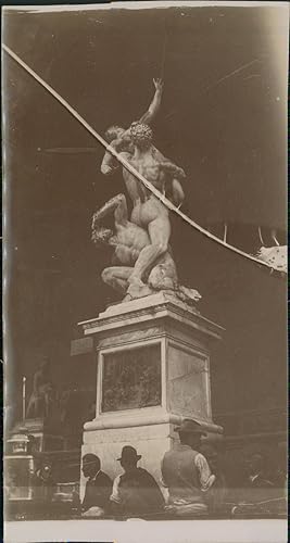 Italia, Firenze, Loggia dei Lanzi. Ratto delle Sabine