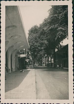 Indochine, Cochinchine, Saigon. La rue Catinat devant le Majestic, 1950