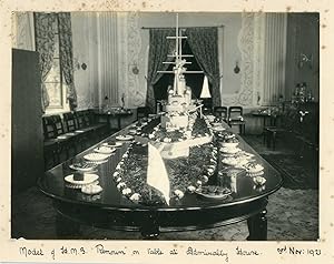 Malte, Model of H.M.S. "Renown" on table at Admiralty House