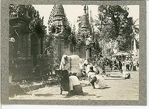 Burma, Rangoon, Scene near the Shwedagon Pagoda