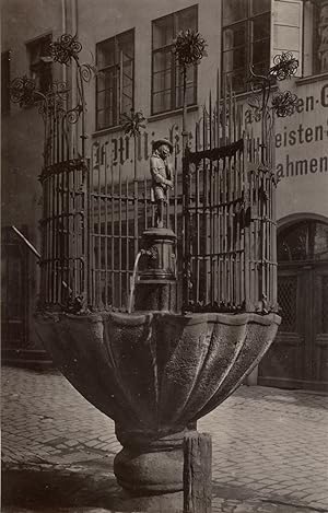 Germany, Nuremberg, Old Fountain