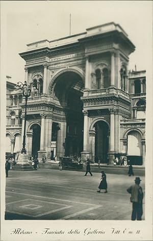 E. Songia, Italia, Milano, Facciata della Galleria Vittorio Emanuele