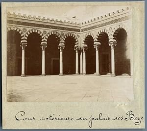 Tunisie, Tunis, Le Bardo, Cour intérieure du Palais des Beys