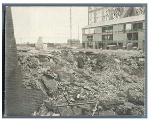 France, Pas-de-Calais, Usines. Trou d'obus de 210m/m