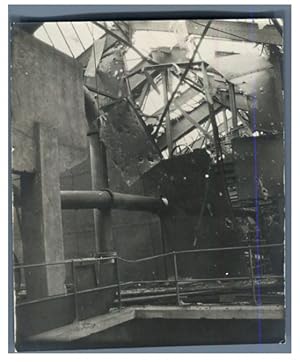 France, Pas-de-Calais, Usines. Lavoir No. 2 - toiture