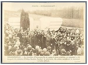 France, Yermenonville, Monument inauguré à la mémoire d'Hélène Boucher