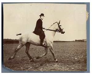 Equitation, vers 1900
