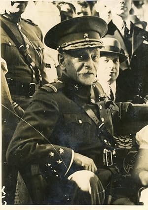 Le Général Antonio Carmona, président du Portugal