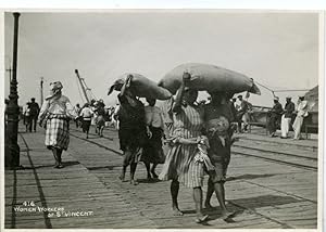 Royaume-uni, St. Vincent, women workers