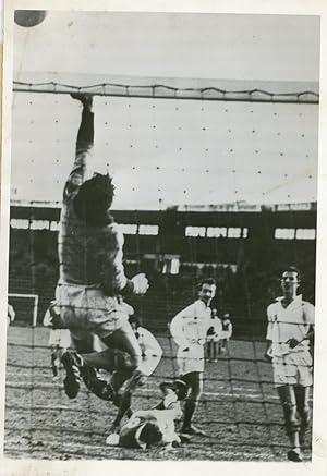 Football, El-Biar élimine Reims en 16e de Finale, 1957
