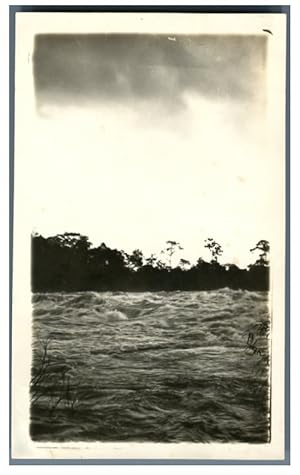 Cambodge, Vue d'une rivière troublée