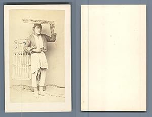 Afrique du Nord. Un jeune marchand, ca. 1870