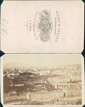 France, Lyon, Vue de la Croix-Rousse depuis Fourvière. Eglise Saint Bruno, Immeubles en quai de S...