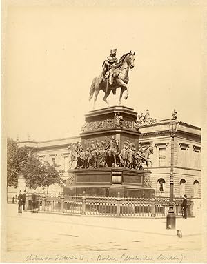 Allemagne, Berlin, statue de Frederic II