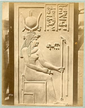 Bonfils. Egypte, Bas relief, Déesse Isis