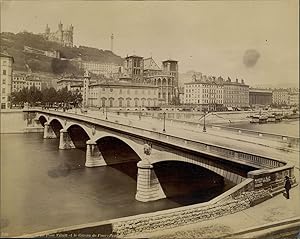 ND. France, Lyon, le pont Tilsitt et le coteau de la Fourvière