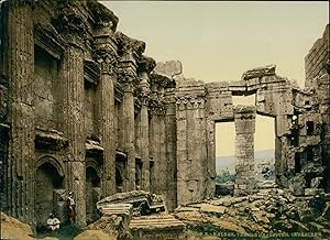 Balbek. Intérieur du temple de Jupiter.