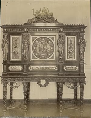 France, Versailles. Le Petit Trianon. L'armoire de bijoux de Marie Antoinette