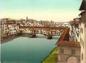 Firenze. Veduta di Lung Arno coi Ponti Vecchio, S. Trinità e di Ferro.