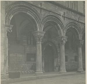 Yougoslavie, Dubrovnik, Façade du Palais du Recteur