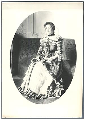 H. Blancard, France, Portrait de Mme. Henriot dans "Mon Enfant"