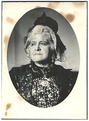 H. Blancard, France, Portrait de Mme. Marie Laurent dans "La Grand Mère"