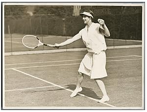 UK, Helen Wills Moody practicing in Wimbledon