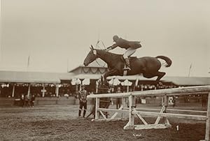 Zinsel, Darmstadt, Un Cavalier Pendant Un Saut D'Obstacle