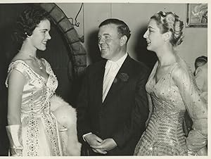London 1939, Miss Colleen Pexter, Mr. Norman Hartnell and Miss Cynthia Oberholzer