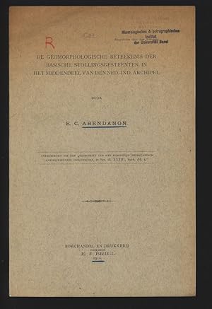 Image du vendeur pour De geomorphologische Beteekenis der Basische Stollingsgesteenten in Het Middendeel van den Ned.-Ind. Archipel. Overgedrukt uit het "Tijdschrift van het Koninklijk Nederlansch Aardrijkskundig Genootschap, 2e Ser. Dl. XXXIII, 1916, Afl. 5. mis en vente par Antiquariat Bookfarm