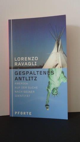 Immagine del venditore per Gespaltenes Antlitz. Amerika auf der Suche nach seiner Identitt. venduto da GAMANDER ANTIQUARIAT