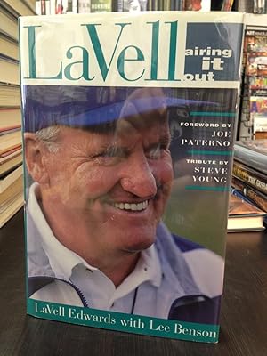 Seller image for LaVell: Airing It Out for sale by THE PRINTED GARDEN, ABA, MPIBA