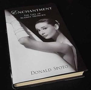 Image du vendeur pour Enchantment: The Life of Audrey Hepburn mis en vente par Denton Island Books