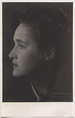 Echtes Original 1940er Damenporträt, von Pietzner / FAYER, mit Stempel